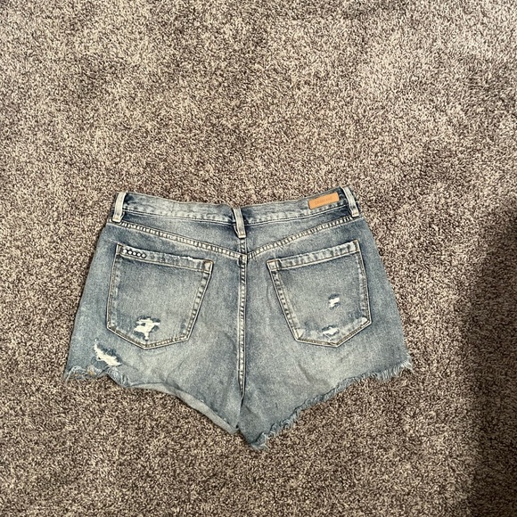 Blank nyc cute shorts! - Picture 2 of 3